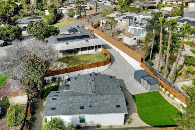 229 Yacon Street, Vista CA: https://media.crmls.org/mediaz/0ddf81bf-d191-41b4-bda9-228f8519dbd5.jpg
