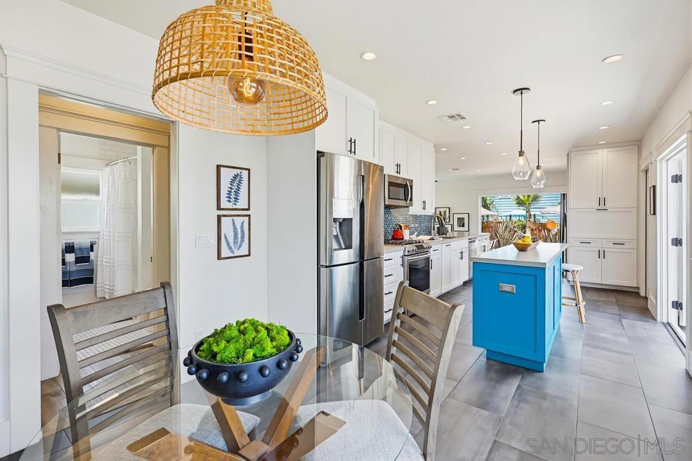 2064 Venice Street - photo 10