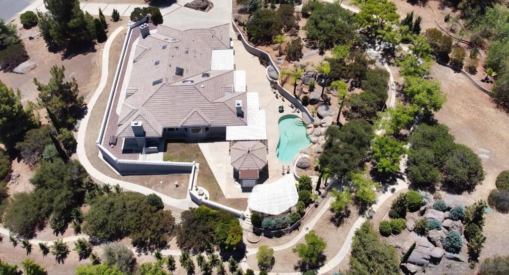 MLS #250034393SD img 7