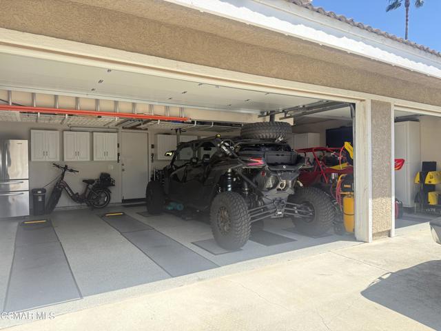 610 Nicole Drive, Newbury Park CA: https://media.crmls.org/mediaz/0de156a2-7489-4e9e-8206-7986a2a0d309.jpg
