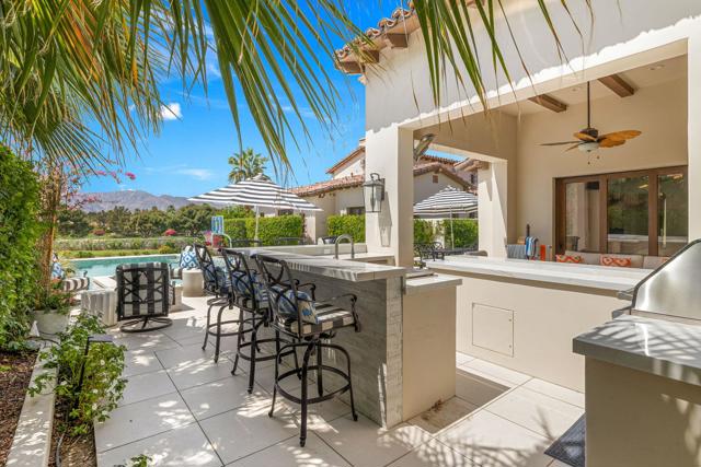 52345 Via Castile, La Quinta CA: https://media.crmls.org/mediaz/0de1cff6-14eb-4eca-81b0-6f7dd750f835.jpg
