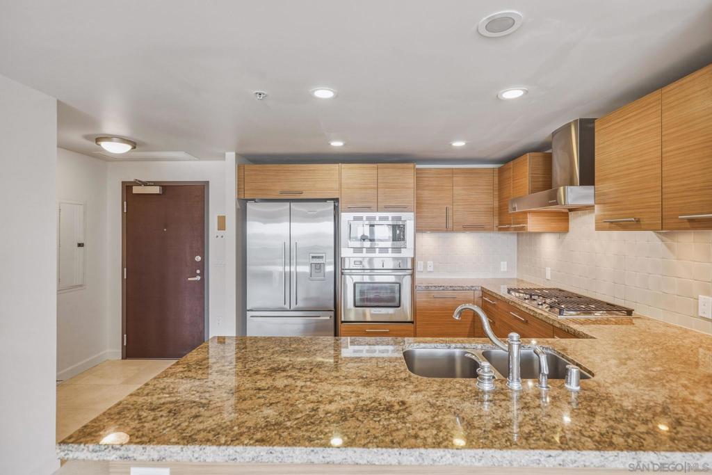 1431 Pacific Highway - photo 11