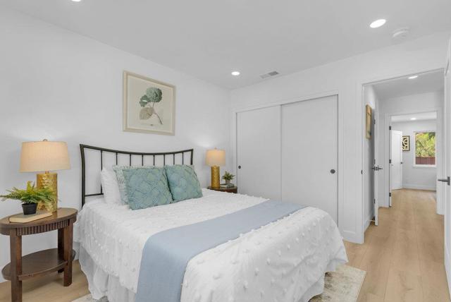 3431 Fleetwood Drive, San Bruno CA: https://media.crmls.org/mediaz/0de2d481-989b-42f9-9fa3-5d40050b78c9.jpg