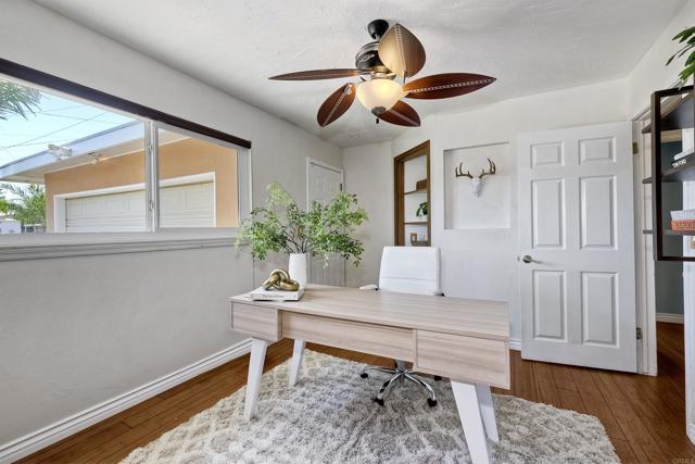 7912 Blue Jay Place, San Diego CA: https://media.crmls.org/mediaz/0de2fbae-ed47-41b8-8200-5bb720bb35cd.jpg
