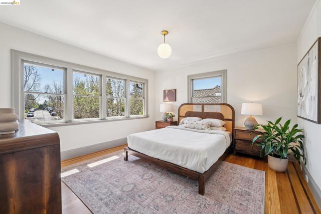 Image 38 of 52 For 15 Blair Ave