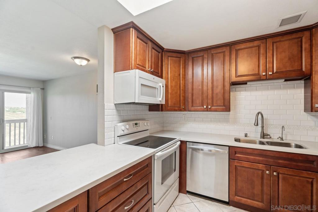 2909 Cowley Way - photo 3