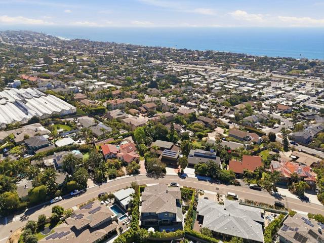 Detail Gallery Image 70 of 74 For 374 Fulvia St, Encinitas,  CA 92024 - 4 Beds | 4/1 Baths