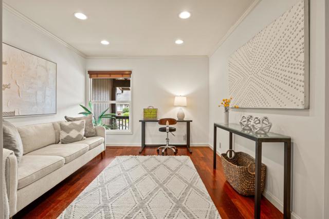 1 Le Havre Place, Half Moon Bay CA: https://media.crmls.org/mediaz/0de35e56-c86c-4754-86c6-72282ef21d7f.jpg