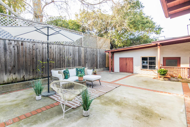 Detail Gallery Image 3 of 29 For 50 Grace Ter, Pasadena,  CA 91105 - 2 Beds | 2 Baths