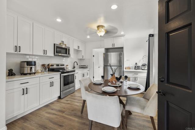 Detail Gallery Image 8 of 35 For 13510 Willow Rd, Lakeside,  CA 92040 - 2 Beds | 1 Baths