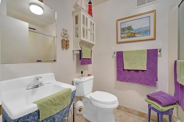 6 Stratford Place, Monterey CA: https://media.crmls.org/mediaz/0de3d75e-aca7-4fc7-8809-d7caa2673d74.jpg