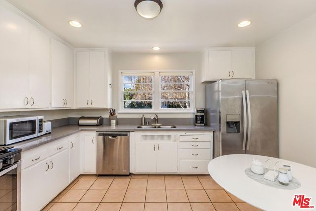 6050 Allott Avenue photo 7