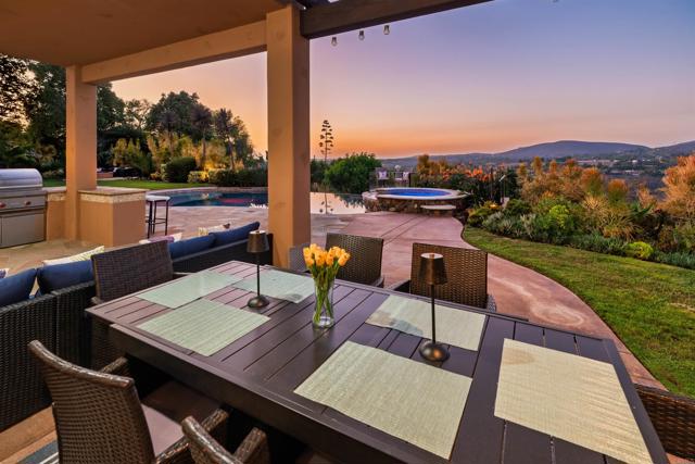 Detail Gallery Image 43 of 72 For 18102 via Ascenso, Rancho Santa Fe,  CA 92067 - 6 Beds | 6/1 Baths