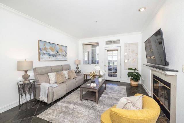 2309 Hastings Shore Lane, Redwood City CA: https://media.crmls.org/mediaz/0de485fd-31a9-4f0c-a2ec-eb01c40344b3.jpg