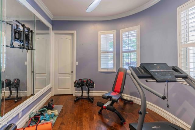 3007 Springbank Court, Bakersfield CA: https://media.crmls.org/mediaz/0de49914-b250-47c2-90a8-8e174e31d264.jpg