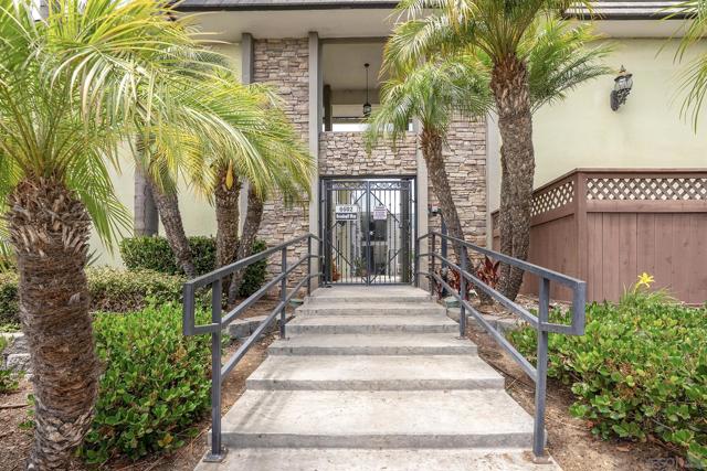 6602 Beadnell Way, San Diego CA: https://media.crmls.org/mediaz/0de4e8de-57d3-475b-9e4c-15be937f0732.jpg