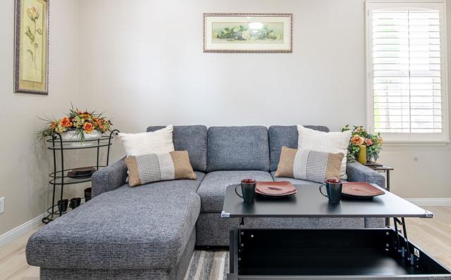 Detail Gallery Image 6 of 25 For 13073 Dressage Ln, Carmel Valley,  CA 92130 - 1 Beds | 1 Baths