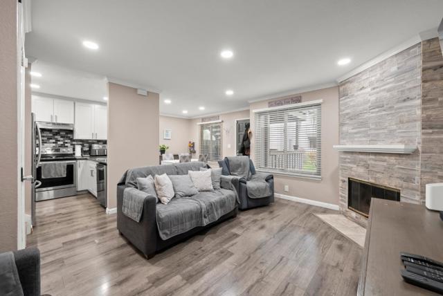 368 Coyote Creek Circle, San Jose CA: https://media.crmls.org/mediaz/0de5a8b9-2a1e-461f-8bc3-96e407dff1cd.jpg