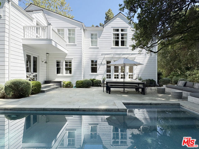 2121 Trently Lane,  CA: https://media.crmls.org/mediaz/0de5faca-31dc-4987-9c27-a3652c58b73f.jpg