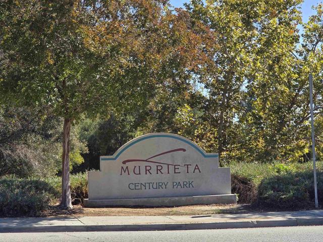 39820 Osprey Road, Murrieta CA: https://media.crmls.org/mediaz/0de878a8-68f5-4a25-a38e-aa38e4df14ef.jpg