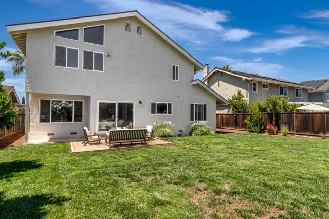 7188 Anjou Creek Circle, San Jose CA: https://media.crmls.org/mediaz/0de894ac-b042-425d-95d7-718b0f1cf5df.jpg