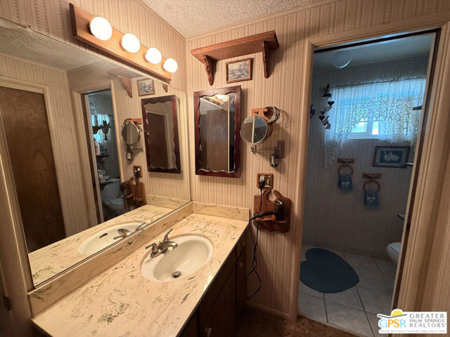 4669 California Avenue, Norco CA: https://media.crmls.org/mediaz/0de97a7f-4b0f-4bef-865d-e6c605c8db2a.jpg