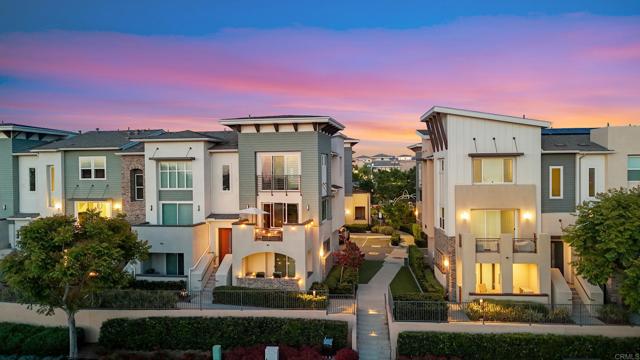 6132 Colt Place, Carlsbad CA: https://media.crmls.org/mediaz/0dea7bc1-76af-4645-8ab0-8ff036c33903.jpg