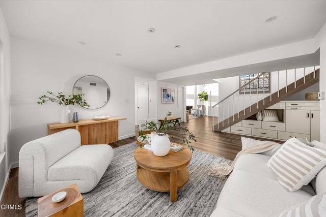 Detail Gallery Image 19 of 49 For 2957 Seaview Ave, Ventura,  CA 93001 - 5 Beds | 3 Baths