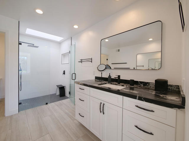 7529 Regency Drive, Palm Springs CA: https://media.crmls.org/mediaz/0dea9eb6-a127-4b6c-ba80-9f80ddcb55cb.jpg