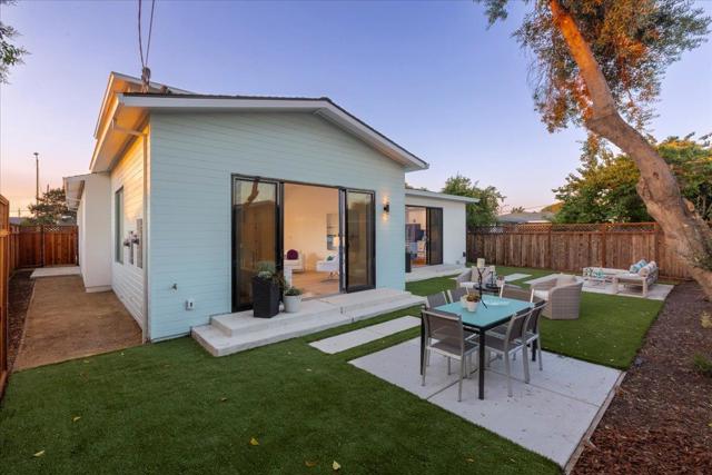 2572 Borax Drive, Santa Clara CA: https://media.crmls.org/mediaz/0deaaba7-6736-42c8-b1a6-752f78e52a3d.jpg