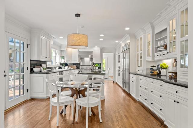 760 Chateau Drive, Hillsborough CA: https://media.crmls.org/mediaz/0debdc21-0346-4910-99c1-fb79fabaa6e0.jpg