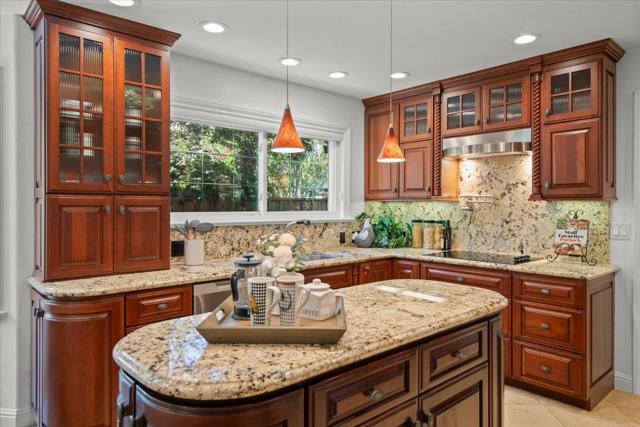 249 Montclair Road, Los Gatos CA: https://media.crmls.org/mediaz/0dec9e07-d123-4739-b633-bc5cc8cc8d8d.jpg