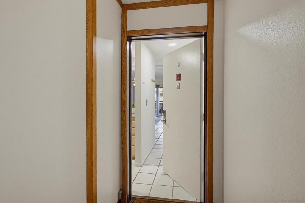 1621 Hotel Circle - photo 2