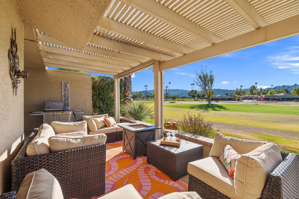 40667 La Costa Circle W