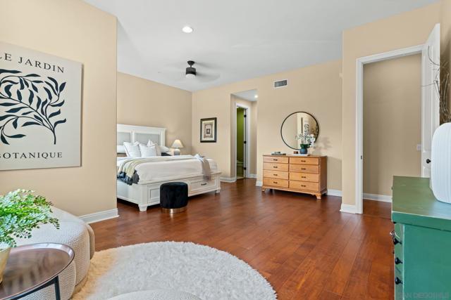 15740 Bacara Ct, San Diego CA: https://media.crmls.org/mediaz/0deceea7-1dc1-4b2c-bc87-2ec3f6f0f07b.jpg