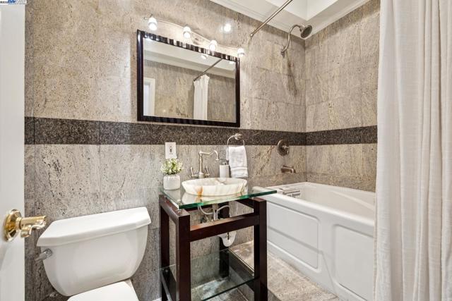 2140 Pullman Ave, Belmont CA: https://media.crmls.org/mediaz/0ded3327-8040-41cb-ad35-fd04ae62f17b.jpg