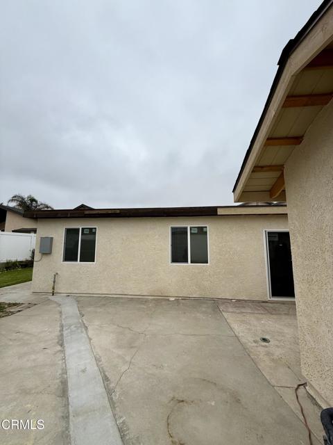 1840 #2 Lookout Drive, Oxnard CA: https://media.crmls.org/mediaz/0ded3e25-228a-45ac-af2a-c9d73fec6854.jpg