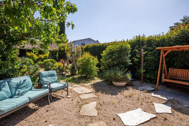 2336 Palo Verde Avenue, East Palo Alto CA: https://media.crmls.org/mediaz/0dee00c4-fa34-4a7f-87e3-19fe03c5d717.jpg