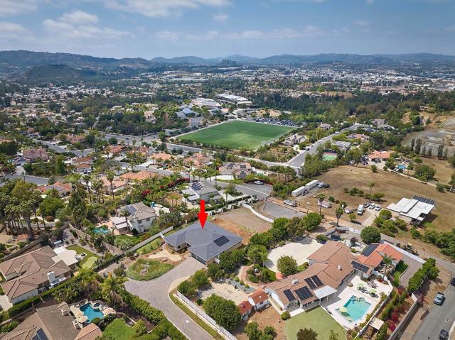 1755 Calle Catalina, Escondido CA: https://media.crmls.org/mediaz/0dee9d0b-e852-4eff-8d70-d076fabfc771.jpg