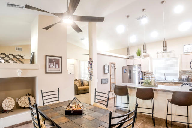 Image 7 of 24 For 69520 Siena Court