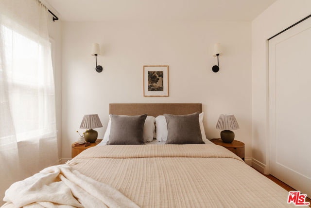 3029 S Norton Avenue, Los Angeles CA: https://media.crmls.org/mediaz/0df0023e-8708-4f96-83a5-85bd0f5311c6.jpg