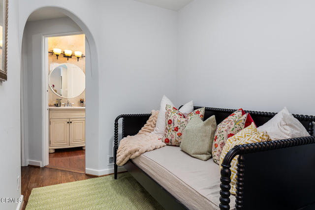 Detail Gallery Image 24 of 31 For 228 Oaks Ave, Monrovia,  CA 91016 - 3 Beds | 3/1 Baths