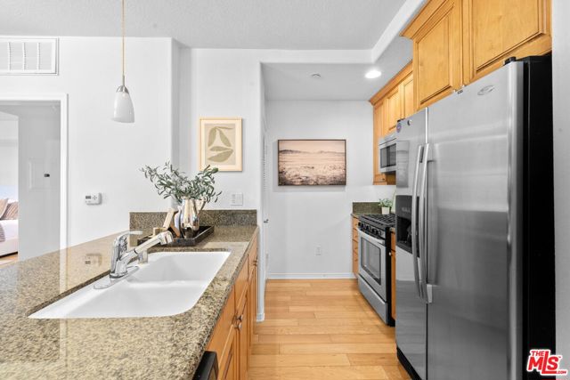 2750 Artesia Boulevard, Redondo Beach, California 90278, 2 Bedroom Bedrooms, 0 ,1 BathroomBathrooms,Residential,For Sale,Artesia,0,26992733