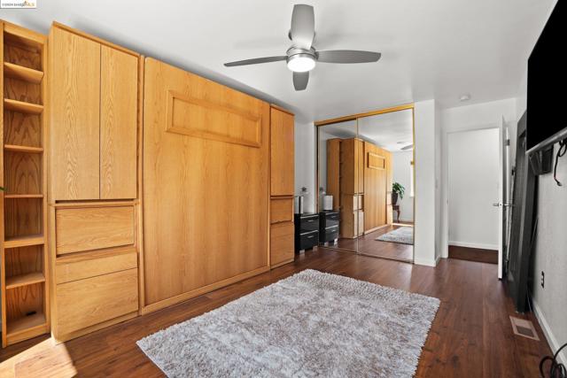 Image 40 of 60 For 5404 Glenwood Ct