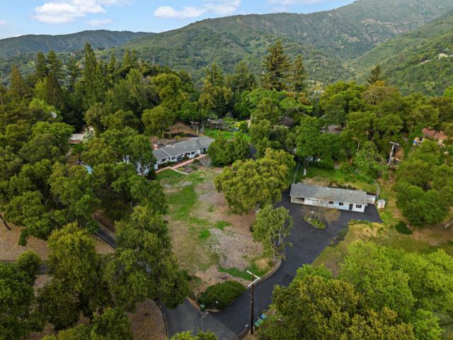 18301 Idylwild Road, Los Gatos CA: https://media.crmls.org/mediaz/0df4bc7c-f3d6-4e1b-a22d-5bd4a92daba9.jpg