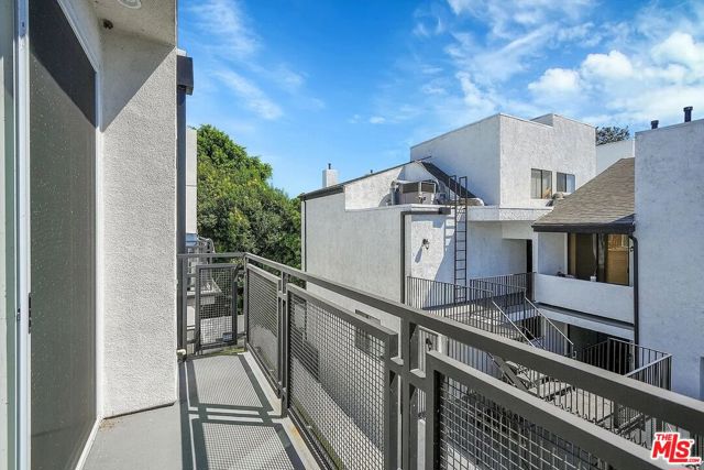14419 Riverside Drive, 203A photo 17