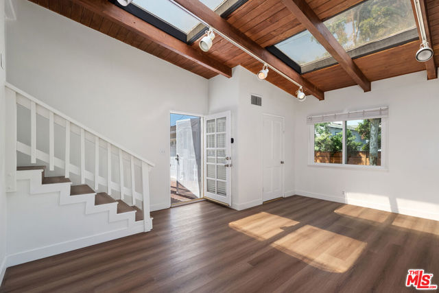 769 Wildomar, Pacific Palisades CA: https://media.crmls.org/mediaz/0df5d0e7-a3e4-4fab-b3ab-74dad018aed8.jpg