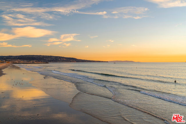 71 19th Street, Hermosa Beach, California 90254, 0 ,Residential Income,For Sale,19th,0,26853499 71 19th Street, Hermosa Beach, California 90254, 0 ,Residential Income,For Sale,19th,0,26853499