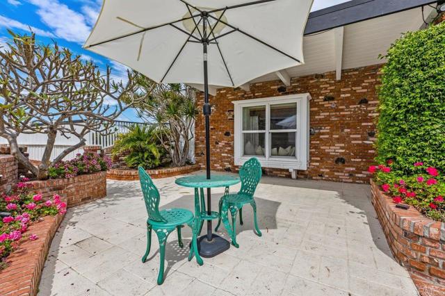 Detail Gallery Image 4 of 47 For 367 Beech Ave, Carlsbad,  CA 92008 - 2 Beds | 2 Baths