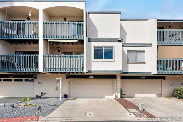 6916 Caminito Curva, San Diego, California 92119, 3 Bedrooms Bedrooms, ,2 BathroomsBathrooms,Townhouse,For Sale,Caminito Curva,250019712SD